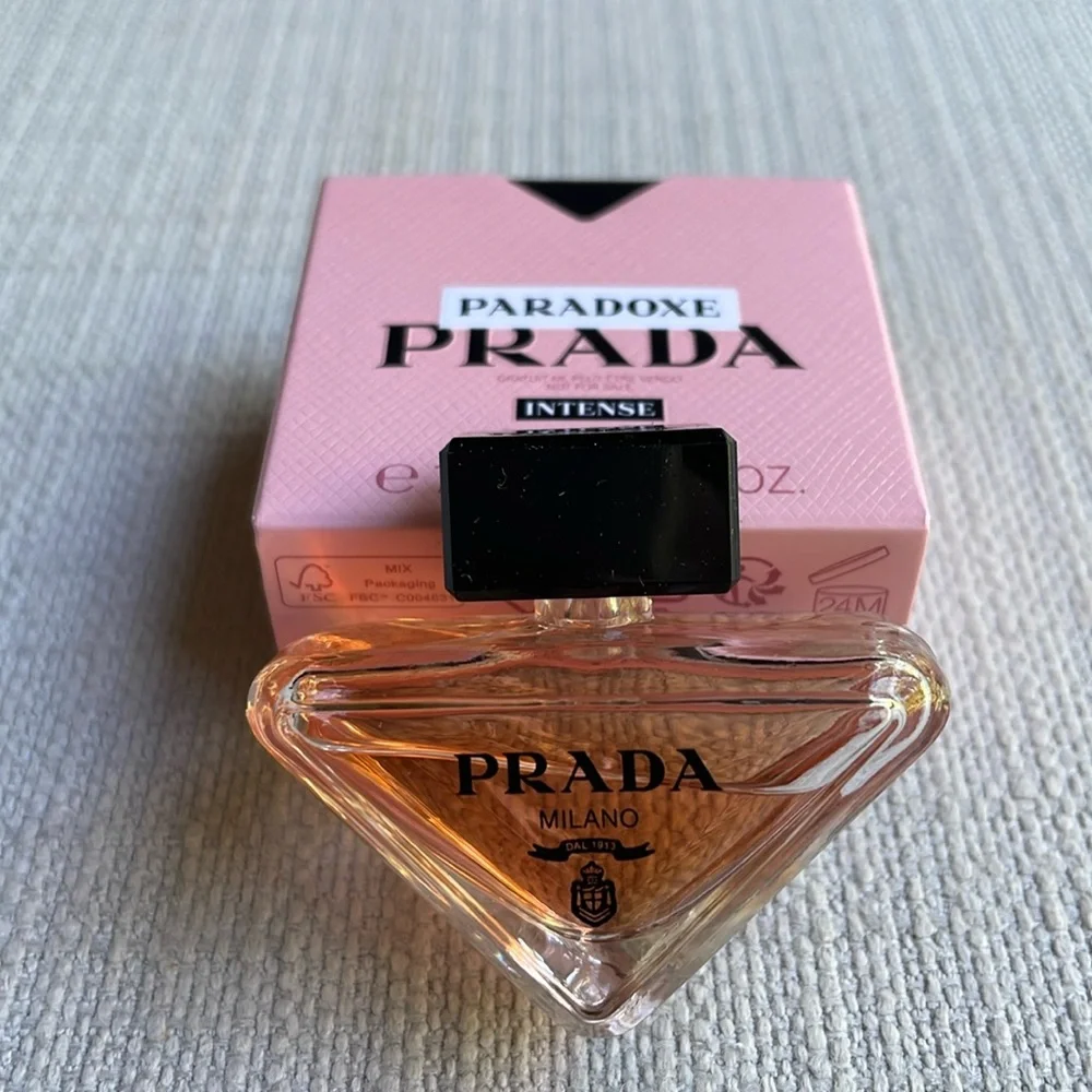 Prada paradoxe intense miniature in box